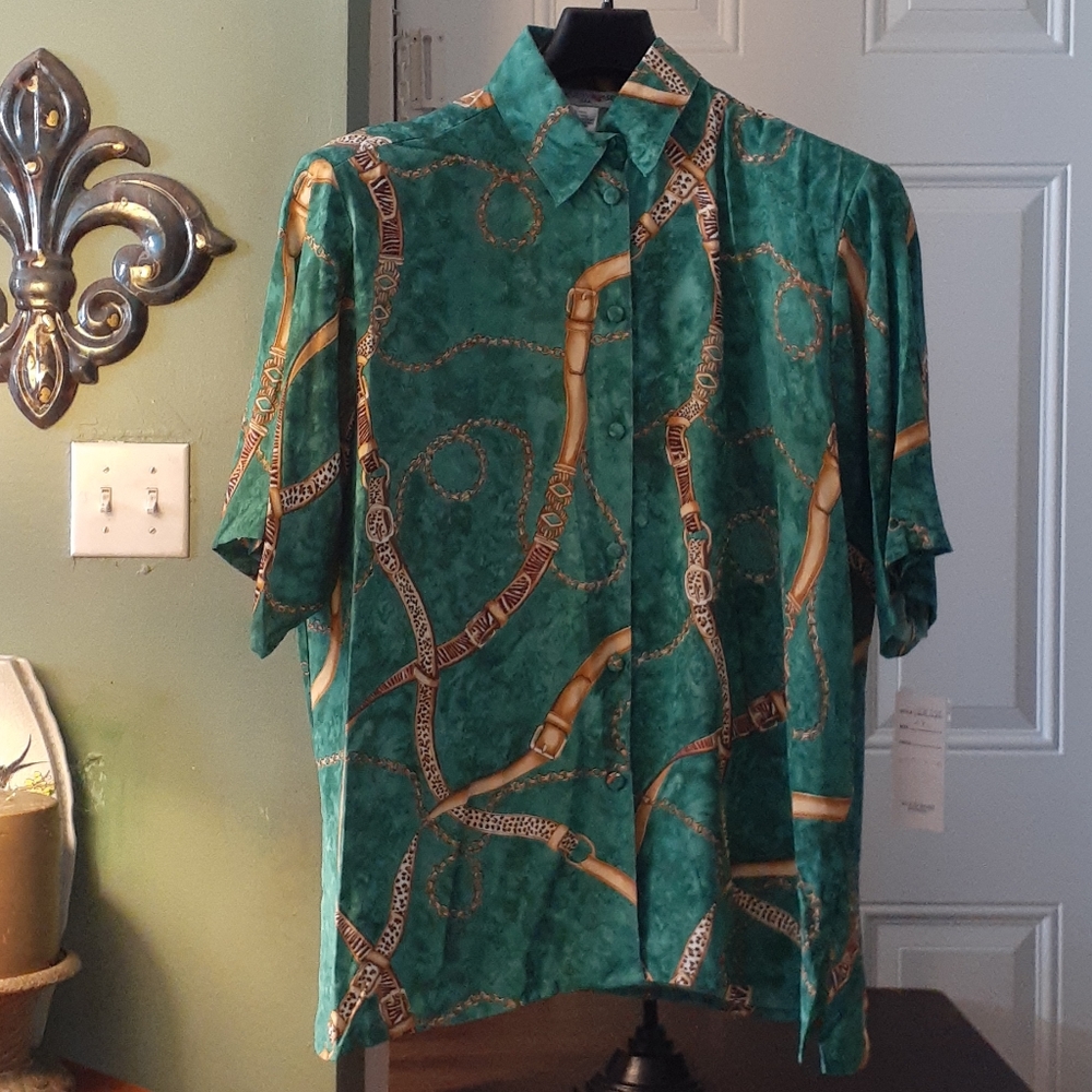 Beverly Rose short sleeve blouse